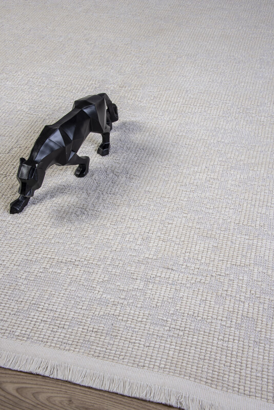 Lazer Kilim Beyaz